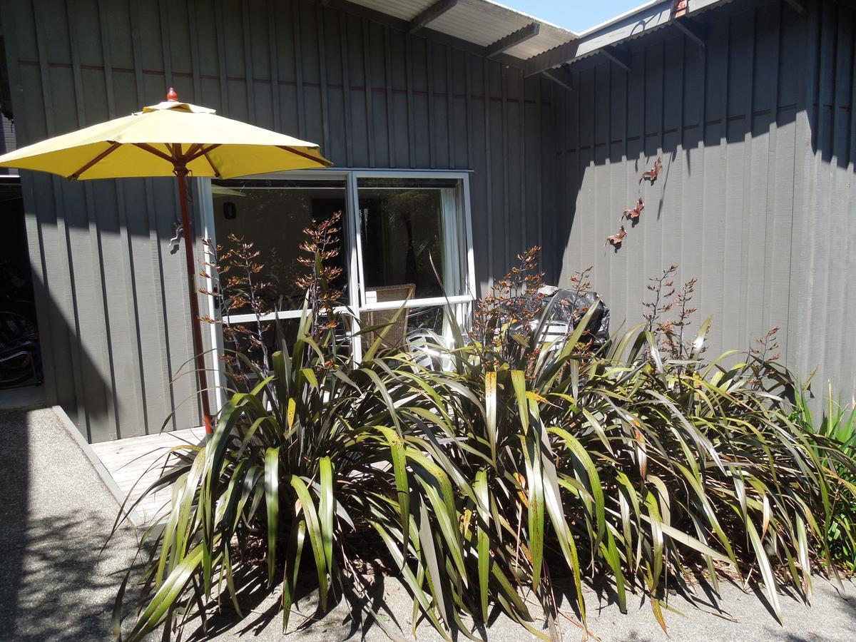 Island Breeze Apartment Oneroa Exterior photo